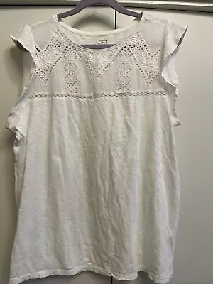 Ann Taylor LOFT White Eyelet Flutter Sleeve(less) Top XL • £7.30