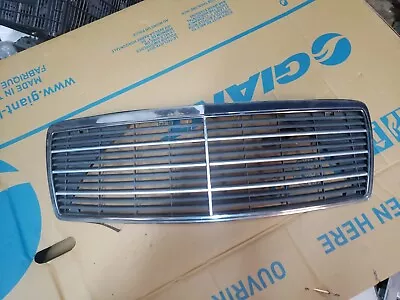 1995-1999 Mercedes W140 S500 S350 S420 Front Hood Radiator Grille Chrome OEM • $125