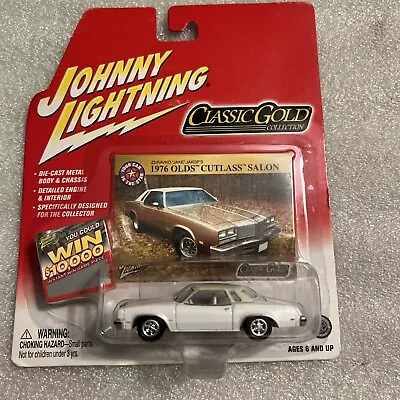 Johnny Lightning White Lightning Classic Gold 1976  Olds  Cutlass Salon New T4 • $64.42