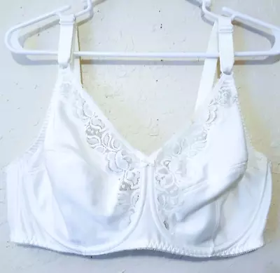 42D Vintage Sears Full Coverage Unlined Underwire T-Shirt Bra 76876 • $18.98