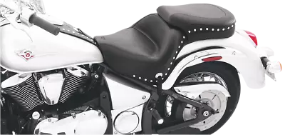 06-20 For Kawasaki VN900 MUSTANG Wide Touring Seat Chrome Studded W/Conchos • $666