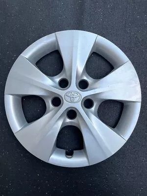 #3. ONE GENUINE TOYOTA HUB CAP WHEEL COVER 16 Inch. FAIR COND. • $29.99