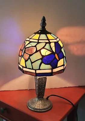 TIFFANY STYLE  Vintage STAINED GLASS LEADED Colorful BUTTERFLY  TABLE LAMP • $39.99