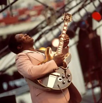 American Singer And Guitarist Bb King Plays A Gibson Es355 1976 Old Photo 3 • $9