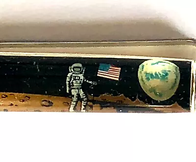 Neil Armstrong Museum Floaty Pen Moving Astronaut Moon Walk Lunar Module Vtg • $24.99