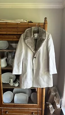 London Fog  Trench Coat Mens 38 Regular Fur Lined • $8.92