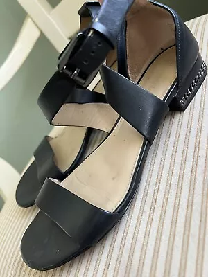 Michael Kors Navy Leather Sandals US8.5 • $10