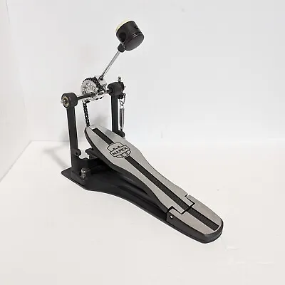 Mapex P410 400 Series Single Chain Drive With Duo-Tone Beater Bass Drum Pedal • $49.99