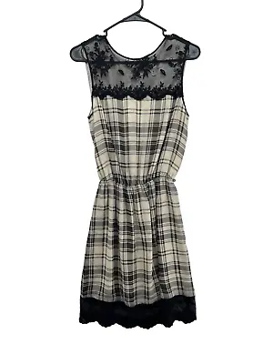 Max Studio Sleeveless Dress Small Black Lace Trim • $18