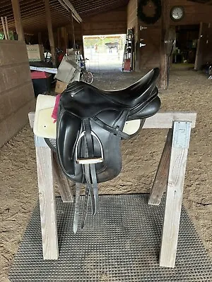 Schleese Connexion Dressage Saddle • $1195