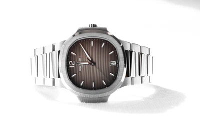 £50000 • Buy Patek Philippe Nautilus 7118/1A-011 Womens 2018