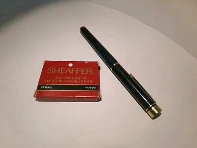 Vintage Sheaffer Fountain Pen With 14kt. Gold Nib And Extra Ink Cartridges B-66 • $30