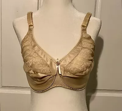 Vintage 1970s Jeunique Beige Lace Underwire Nylon Bra Style J-23 32FF New • $25