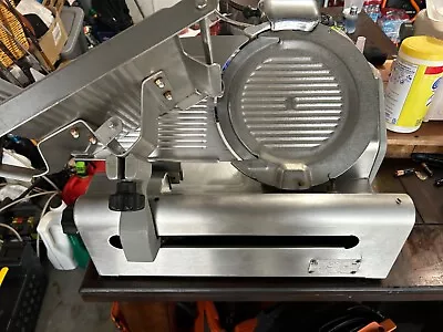 Globe 3600b Commercial Meat And Cheese Slicer  • $800