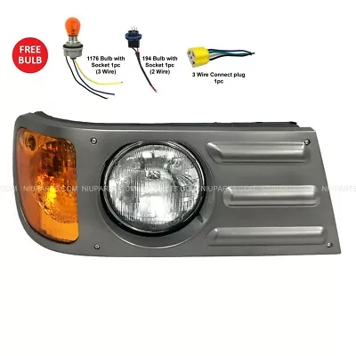 Mack Granite CV713 Headlight Lamp - Passenger Side • $99
