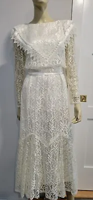 Vintage Wedding Dress 9/10 Lace • $30