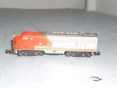 *        N Scale  Locomotive  Trix Santa Fe • $29.99