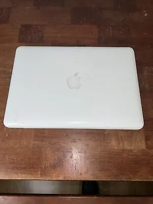 Apple MacBook A1342 13.3  Laptop - MC207LL/A (October 2009) • $70