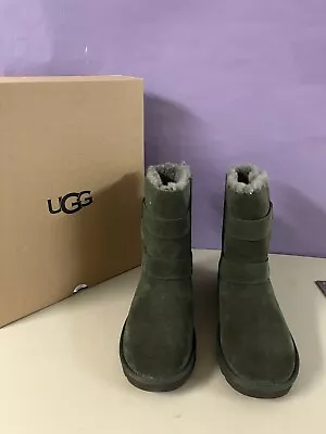 UGG WOMENS BAILEY GRAPHIC LOGO STRAP Size 9 FRSN Dark Green Boots • £123.48