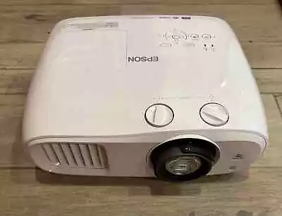 Epson Home Cinema 3200 4K LCD Projector - White • $800