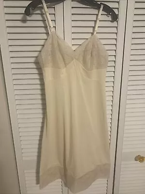 Vintage Vanity Fair Beige Full Slip Size 34 • $22