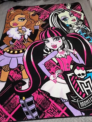 2013 Very Colorful Monster High Fleece Blanket 45x61 • $29