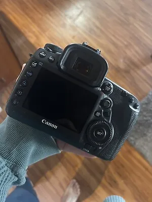 Canon  EOS 5D Mark IV 30.4 MP Digital SLR Camera - Black (Body Only) • $3000