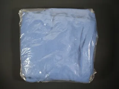 $4.50 • Buy Brand NEW Delta Airlines First Class Light Blue Blanket Sealed 60” X 45”