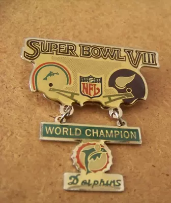 1974 Super Bowl 8 VIII Dolphins Vikings Champions Pin Dangle Dangling NFL C44164 • $12.50