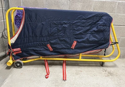 £10 • Buy Horseware Lightweight Stable Rug 5’6”