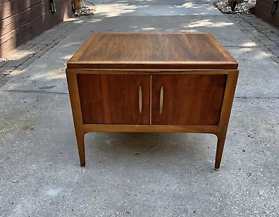 Paul McCobb End Table By Lane MCM Walnut Table • $500