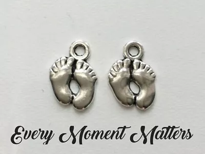 20 X Tibetan Silver FEET BABY FOOTPRINT BABY SHOWER 14x10mm Charms • £2.49