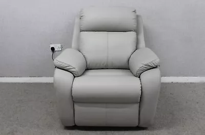 G Plan Kingsbury Cambridge Cloud Leather Power Reclining Armchair RRP £3364 • £1350