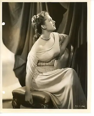Vintage 8x10 Photo Actress Martha Hyer 1946 Hollywood Fashion Glamour • $17.99