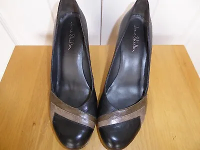 Ladies Size 7 / 40 Jane Shilton Court Shoes With Heel Black And Brown • £10