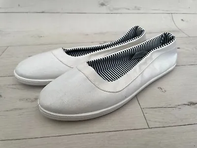 Bonprix Size 8 White Canvas Pumps Ballerinas Euro 42 NEW • £6.39