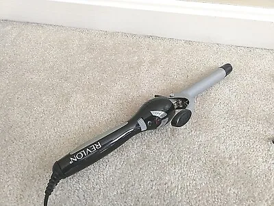 Revlon Perfect Heat Curling Iron 3/4 Inch Rv052 • $11.79