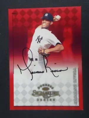 Mariano Rivera 1998 DONRUSS SIGNATURE SERIES AUTO Card YANKEES • $125