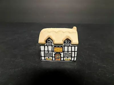 Vintage WADE Miniature Cottage  The Why Knot Inn  1.5  Tall Ex. Vintage Conditio • $4.29