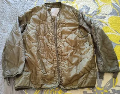 Us Army Military Field Jacket Quilted Coat Liner - Size Large! • $18.99