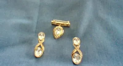 S.A.L.O Vintage Earrings And Brooch Gold With Crystals • $39