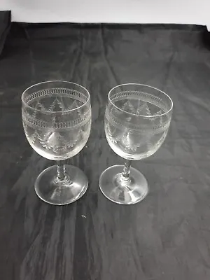 Vtg Pall Mall Lady Hamilton Fine Glass Stemmed Wine Sherry Glasses Scrolls Pair • £15.99
