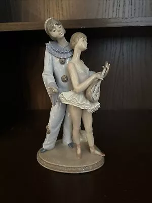 Lladro 5821 Minstrel's Love Porcelain Figurine | Hand Made In Spain • $525