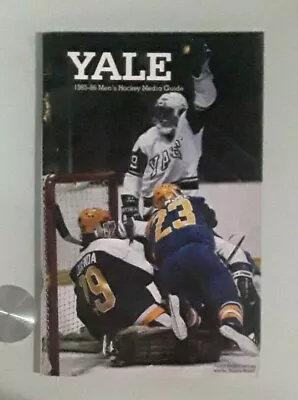 YALE 1985 86 1986 MEN'S HOCKEY MEDIA GUIDE  Mens Bulldogs • $15.72