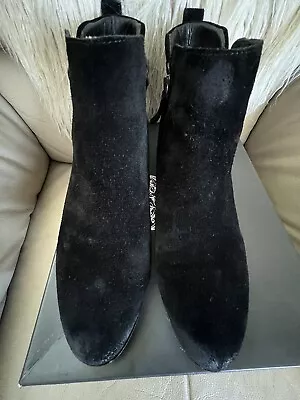 Vince Camuto VC Tricera Boots/Bootie Black Aged Suede Women’s 8M Preowned • $20