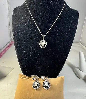 Vintage Italian Sterling Silver Black Cameo Necklace And Matching Earrings • $40