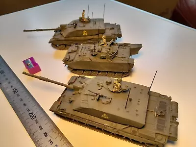 1:72 Scale Model Tanksmodern British  Armour. • £25