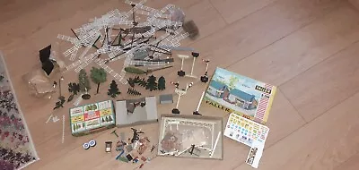£7.50 • Buy Joblot OO Gauge Railway Figures, Signals, Animals, People, Trees, Fencing Etc.