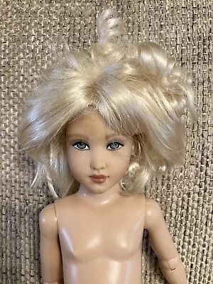 Monique Gold Wig Size 7/8 Blonde 164 • $10