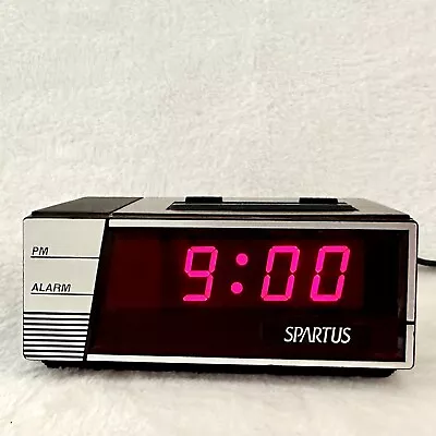 Vintage Alarm Clock Spartus Alarm Clock Model 1208 Wood Grain MCM Retro • $16.15